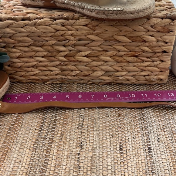Tory Burch leather espadrilles size 9. - Picture 8 of 10